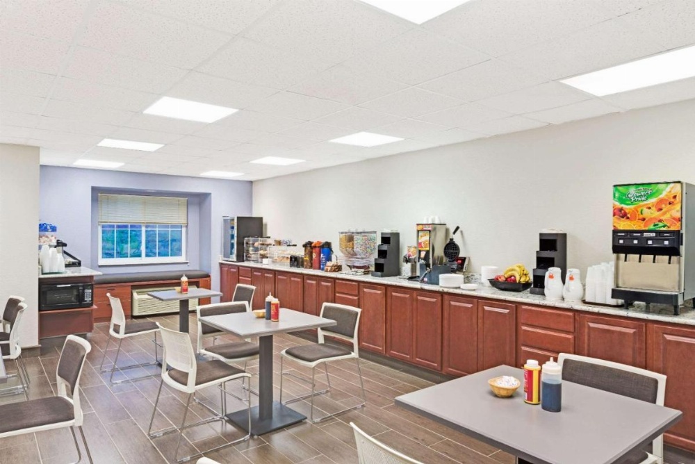 Microtel Inn & Suites By Wyndham Urbandale/Des Moines Image 13