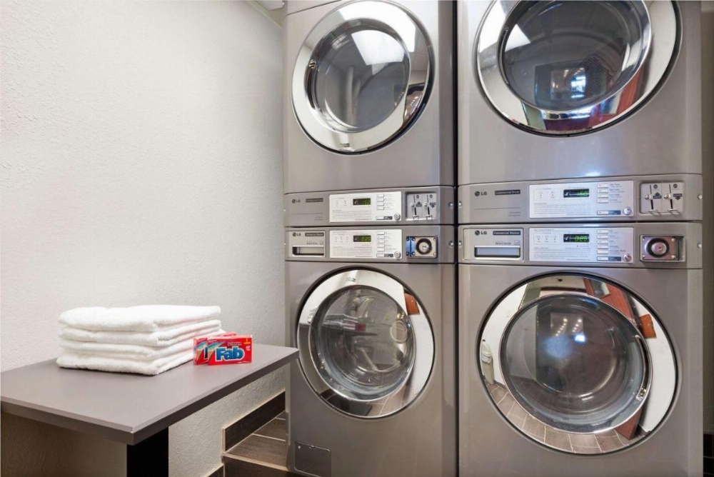 Microtel Inn & Suites By Wyndham Urbandale/Des Moines